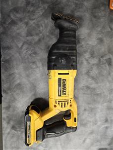 Dewalt discount sawzall dcs381